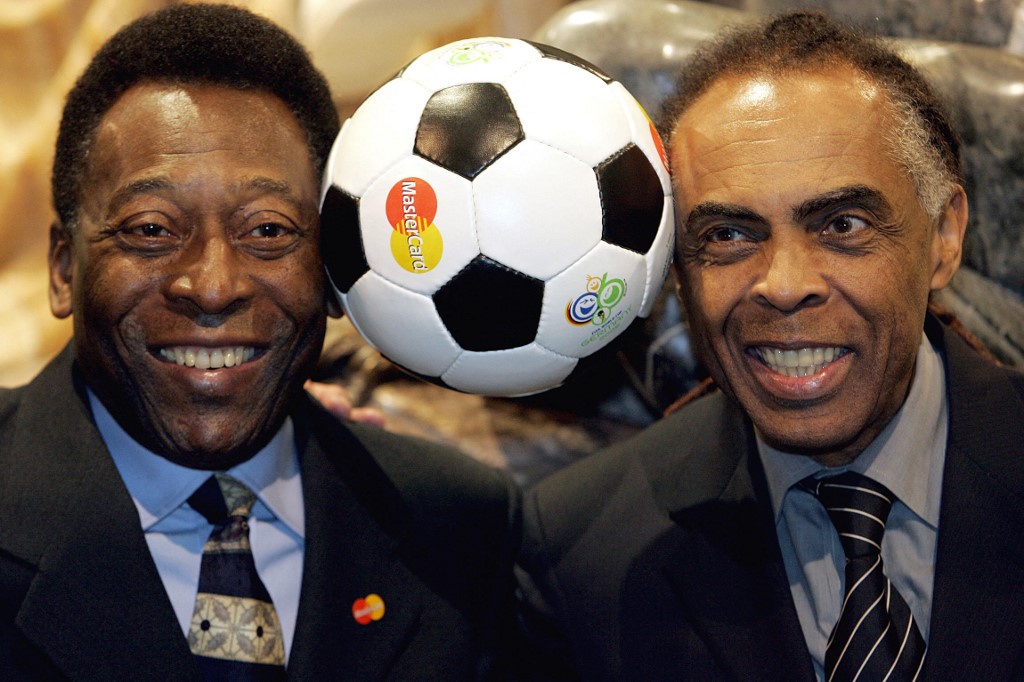 O Rei Pelé est mort la planète football est en deuil adiac congo