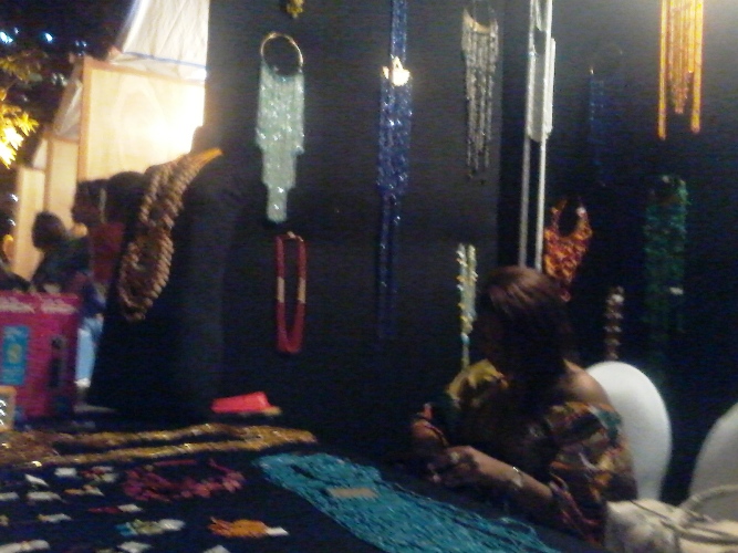 Un aperçu des bijoux Tamacali exposés et vendus par Gabrielle Eboma à la 5e Congo Fashion Week