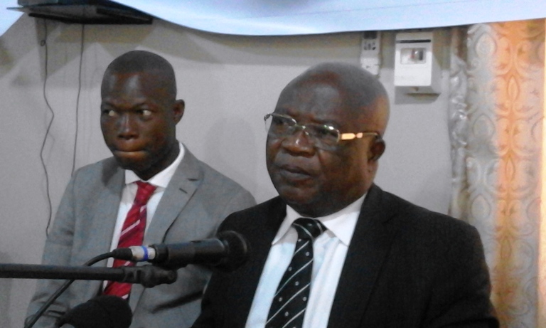 Kasonga Tshilunde et Éric Iziami au moment du débat 