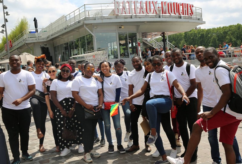 Une des photos de groupe des étudiants congolais lors de l'excursion du 16 juin à Paris