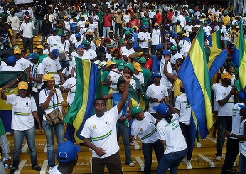 Supporteurs gabonais et camerounais 