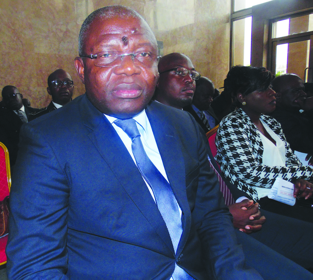Cyrille Mbuwa,, représentant du ministre de la culture de la République Démocratique du Congo aux obsèques de Kouka Célio 