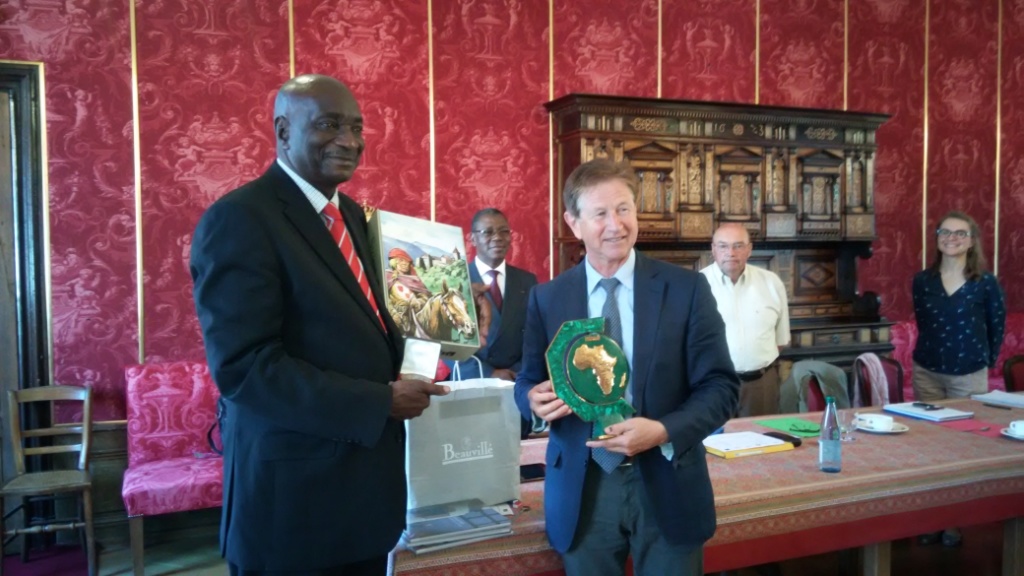 Michel Bouboutou Mampouya, président du conseil départemantal du Pool reçu à la mairie de Ribeauvillé