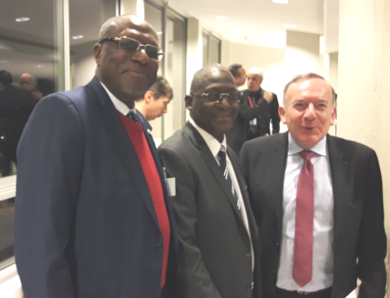 Pierre Gattaz, président du Medef en compagnie des officiels africains aux voeux 2017