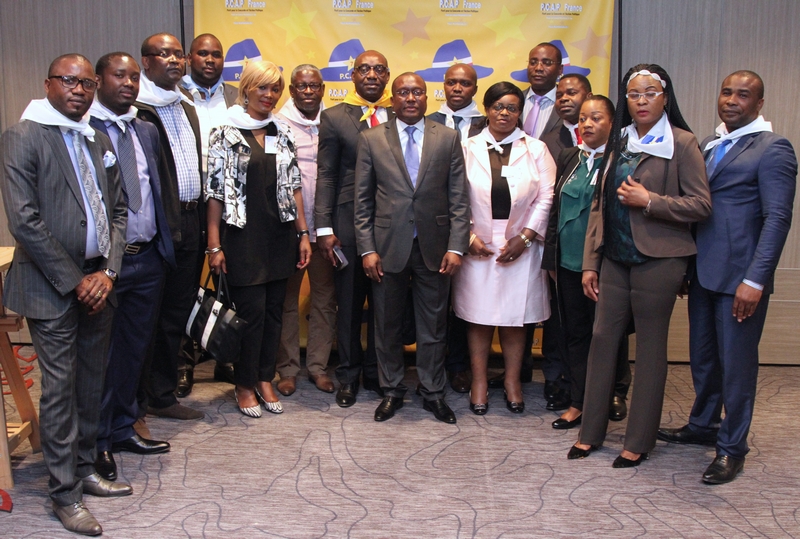 PCAP photo de groupe autour du président Alexis Ndinga à l'issue de l'issue de l'investiture de la Fédération France à Paris
