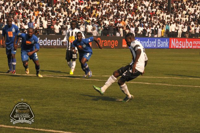 Trésor Mputu transforme le penalty contre Stade Malien 