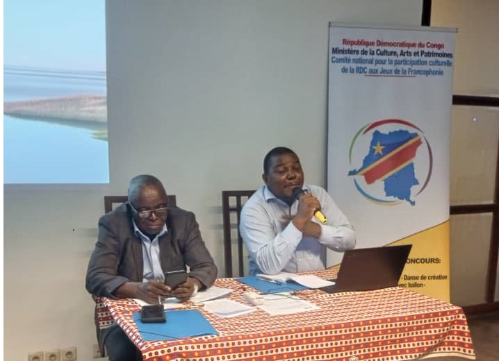 Jean-Romain Malwengo et Michel Ngongo s’adressant aux encadreurs à l’ouverture de l’atelier (DR)