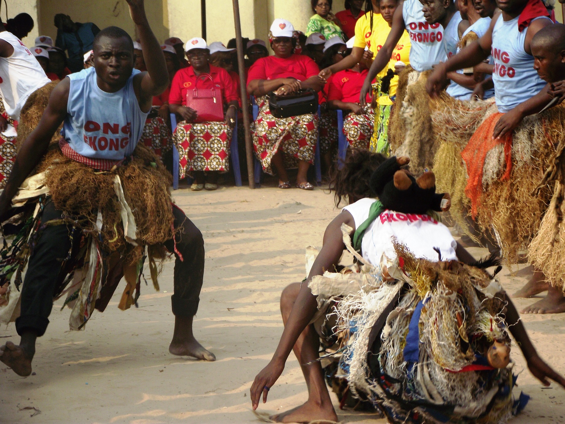 Danse Traditionnelle Ekongo Son Histoire Et Ses Légendes Adiac Toute L