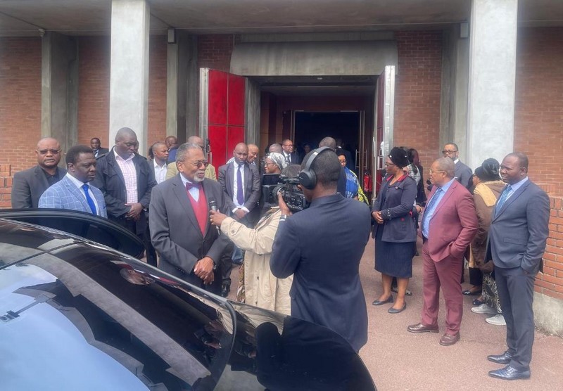 L'ambassadeur Rodolphe Adada aux obsèques du Ministre Michel Jean Martial Kongo au Funérarium des Joncherolles à Villetaneuse, vendredi 17 mai 2024